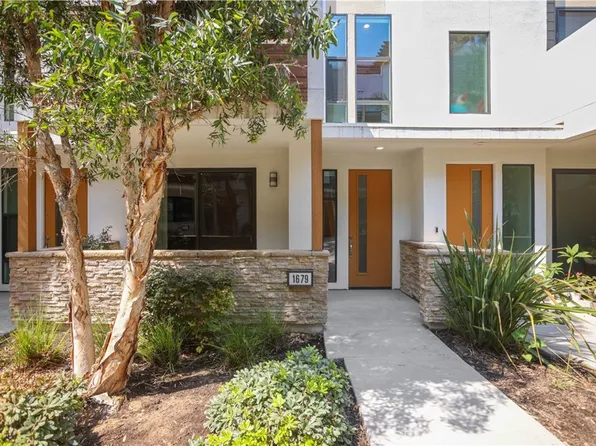 1679 Moonlight, Costa Mesa, CA 92627