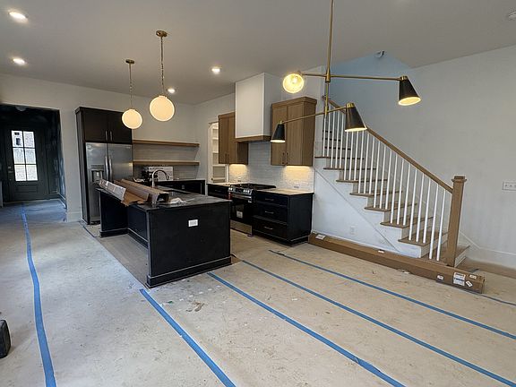 2nd image of 205B Joyner Ave