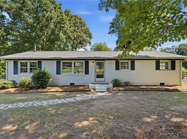 4484 Virginia Dr, Trinity, NC 27370