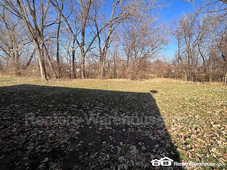 3012 Raccoon St — Photo 13