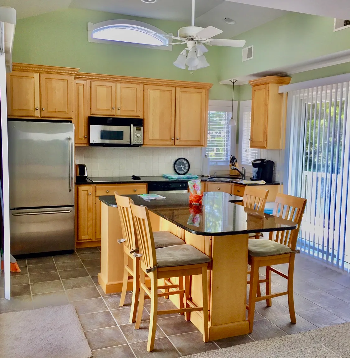 116 E Seabreeze Avenue — Photo 4