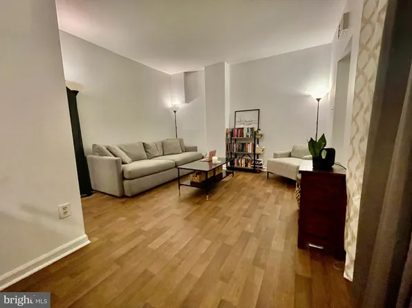 301 N Darlington St APT B, West Chester, PA 19380