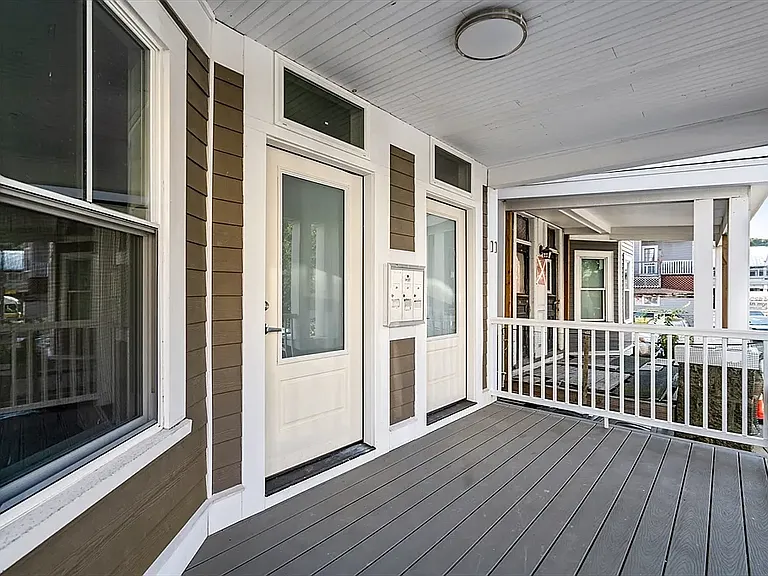 11 Woodlawn St #3 — Photo 12
