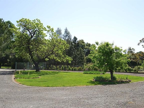 2nd image of 3700 Forni Rd