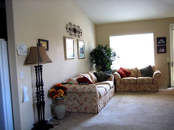 4th image of 11643 Deville Ct