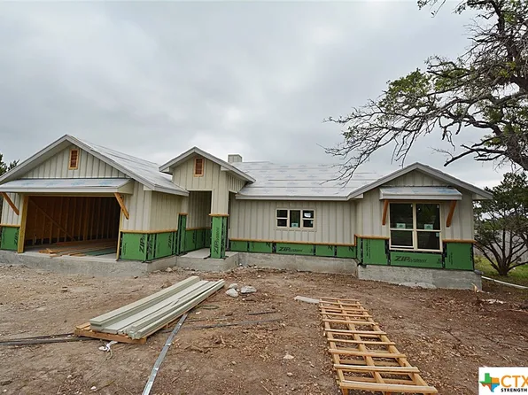 1928 Cottonwood Rd, Fischer, TX 78623