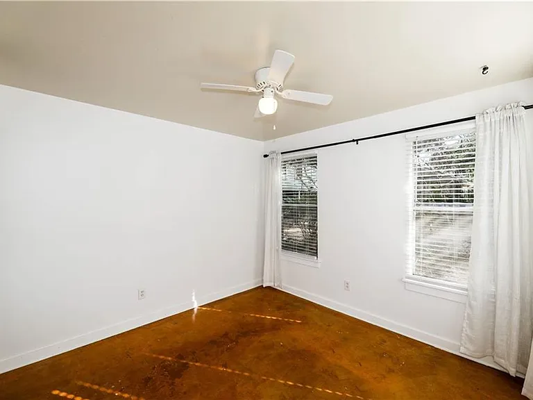 1305 Lorrain St #D — Photo 23