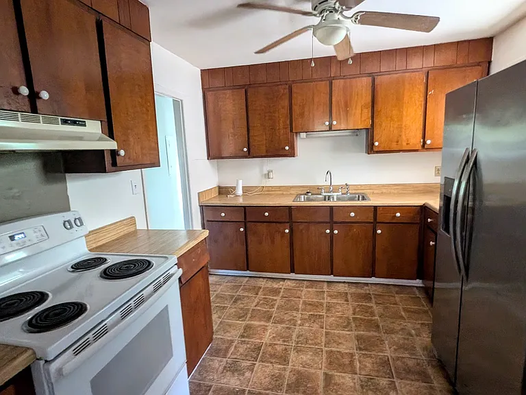 404 Carolina Ave — Photo 5