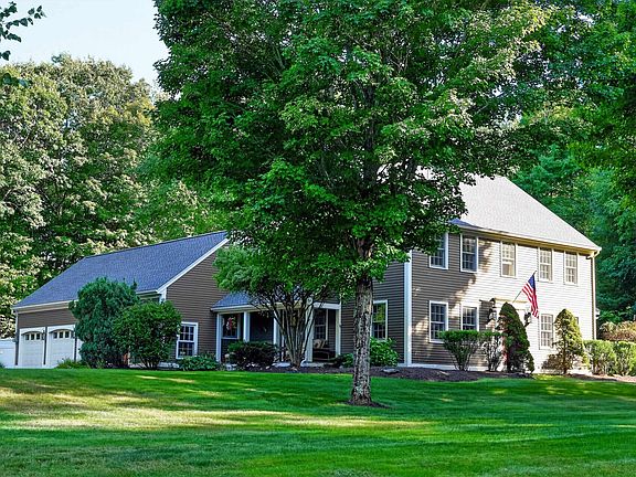 2nd image of 62 Elizabeth Lane