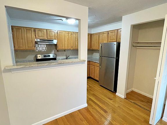 4th image of 55 Elmwood Park APT 36A
