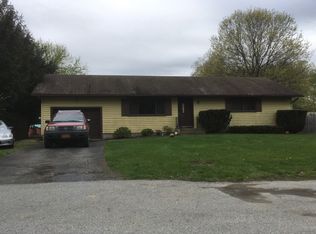 17 Amherst Rd, Red Hook, NY 12571