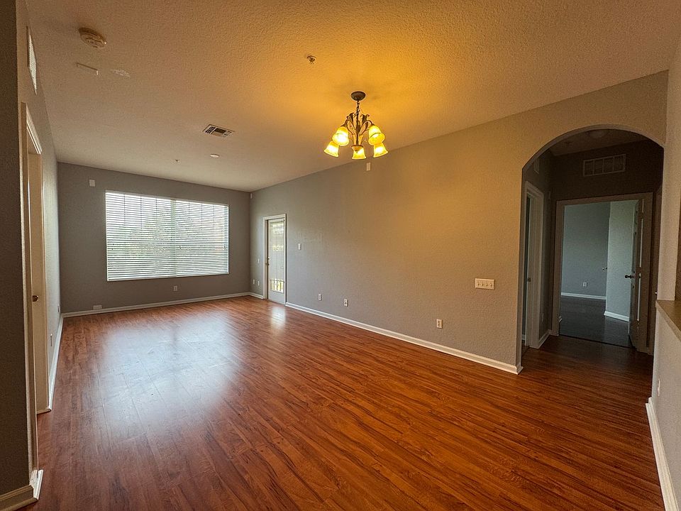 1st image of 6434 Cava Alta Dr Unit 305