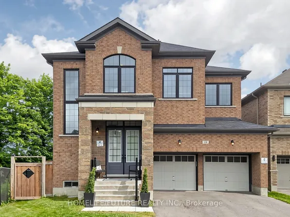 18 Ken Betz Ct, Whitchurch Stouffville, ON L4A 4P5