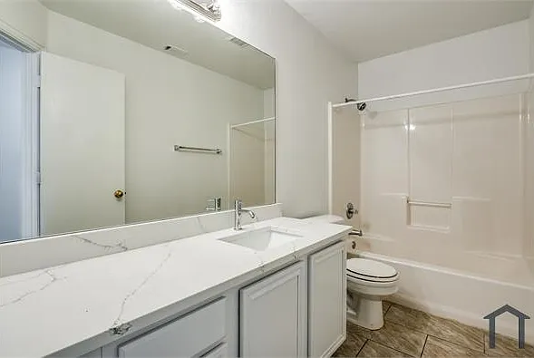 213 Port Ingleside Dr — Photo 7