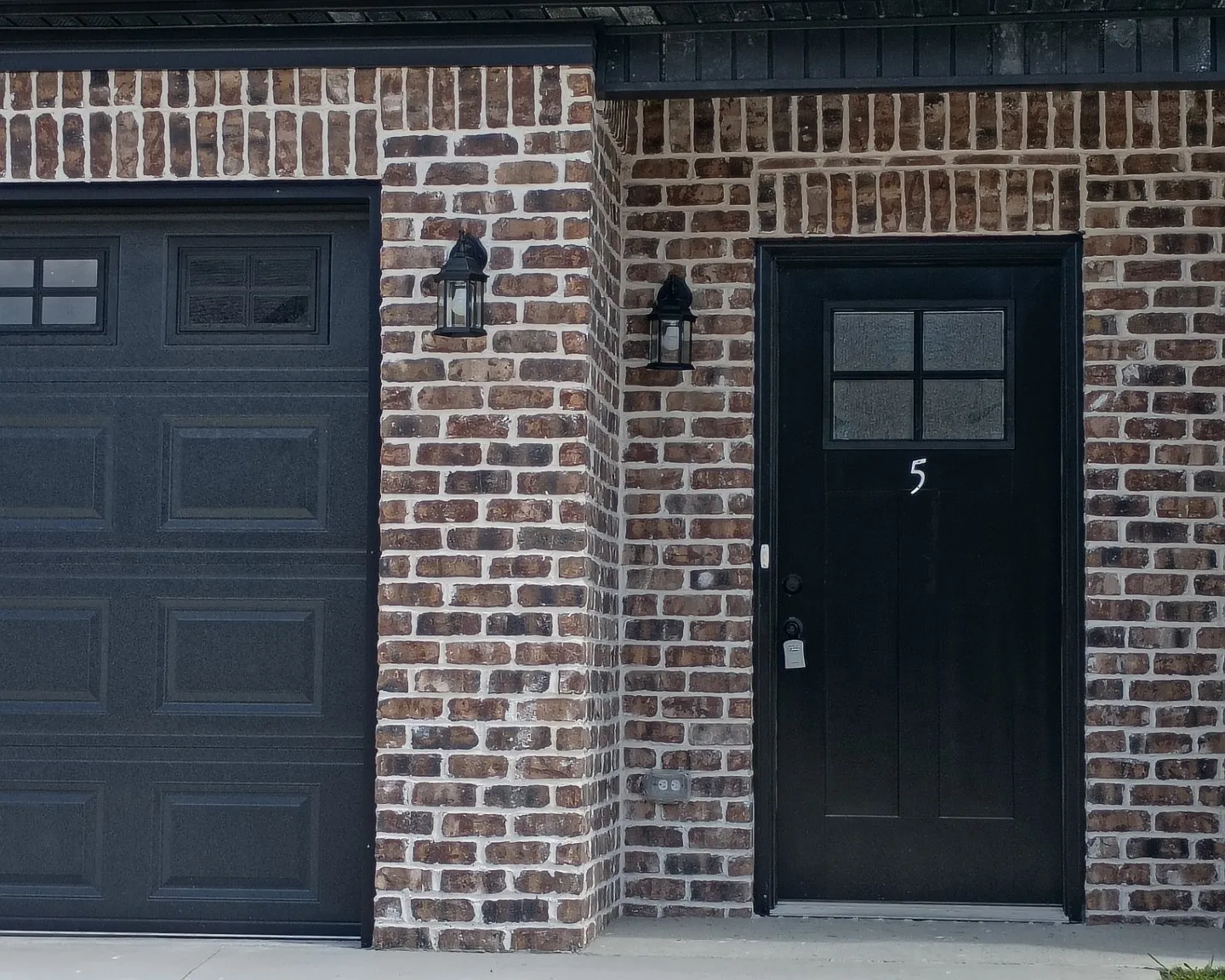 2 bed, 2.5 bath, $1,595 — Photo 1