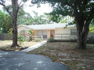 8264 S Virginia Ave, Palm Beach Gardens, FL 33418