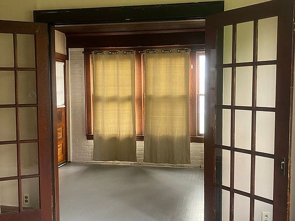 2nd image of 1715 Park St #1715