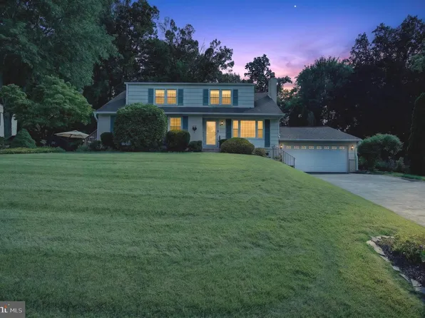 2530 Ball Rd, Willow Grove, PA 19090