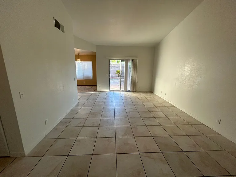 4718 Checker Way — Photo 3