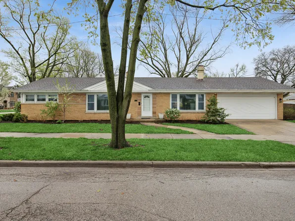 701 Peterson Ave, Park Ridge, IL 60068