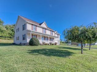 114 Harvest Rd, Bristol, VA 24201