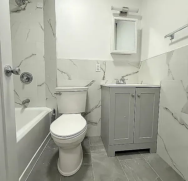 930 2nd Ave #3D — Photo 3