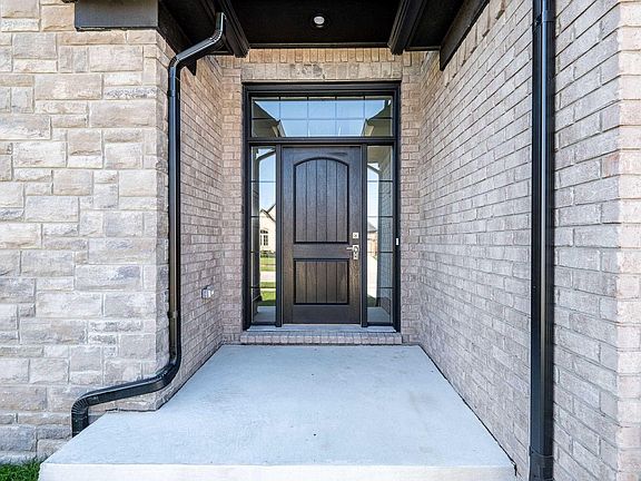 2nd image of 49259 Langford Dr