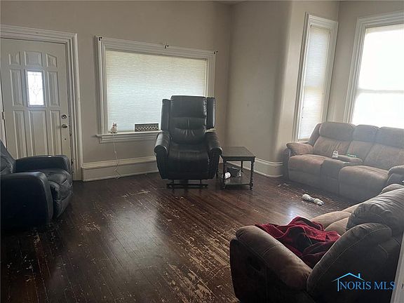 2nd image of 1103 E Sandusky St