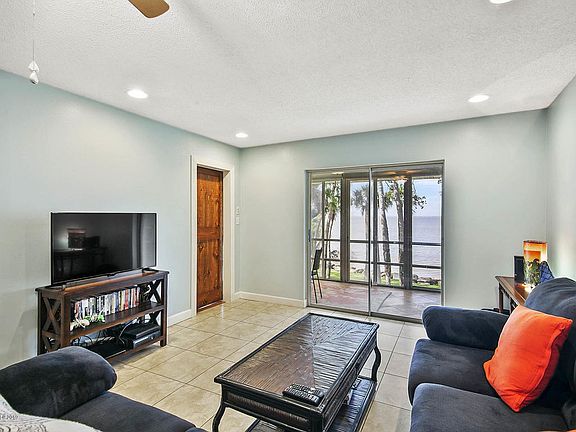 5th image of 230 Cape Shores Cir #17-H