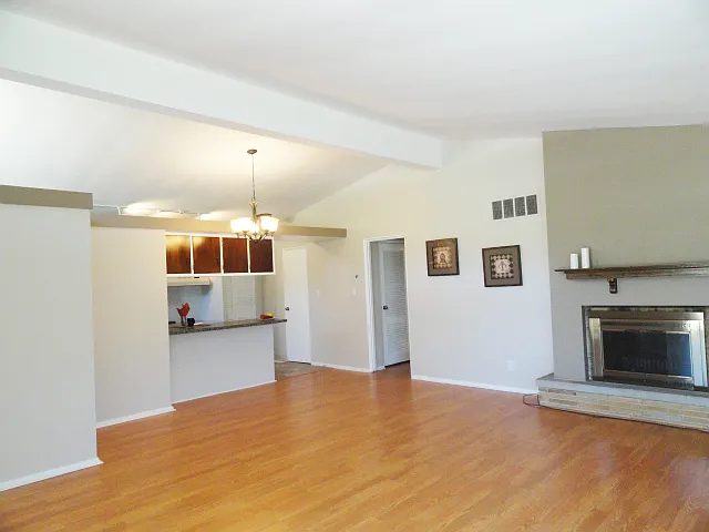 Completely Renovated Highly Sought Ranch Style Home for Rent - 3 Beds/1.5 Baths! — Photo 4