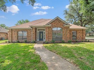 807 Williamsburg Dr, Ennis, TX 75119