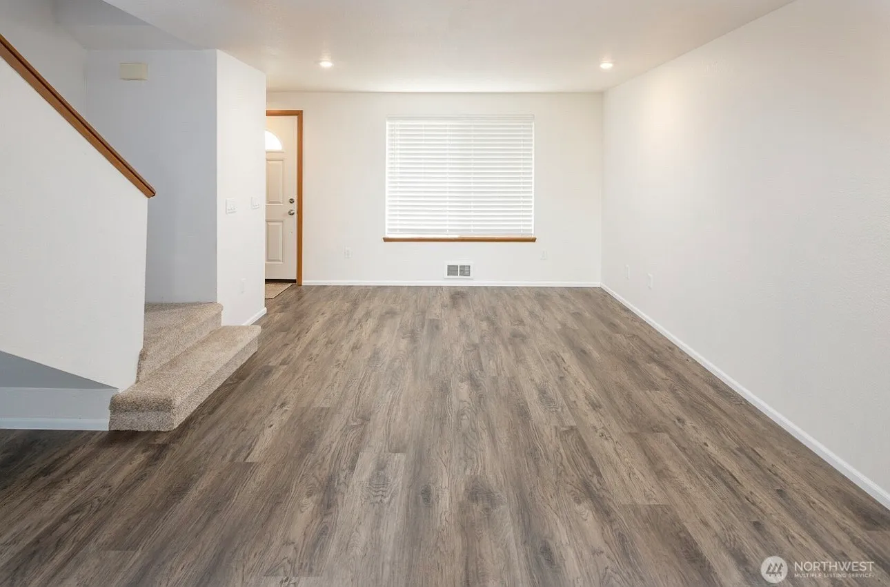 2 bed, 1.5 bath, 1100 sqft, $2,495 — Photo 4