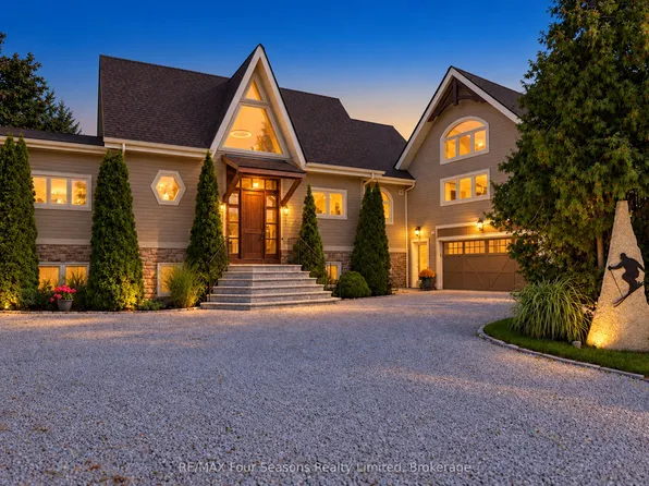 147 Lakeshore Rd E, The Blue Mountains, ON L9Y 0M9