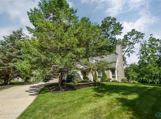 9138 Orchard Lake Rd, Holland, OH 43528