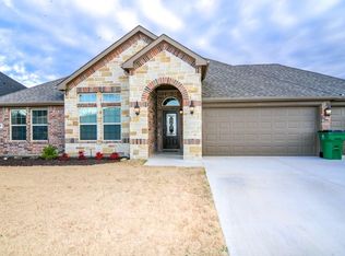 880 Elk Ridge Dr, Stephenville, TX 76401