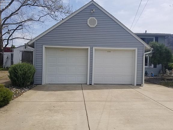 3rd image of 608 Oakland Ave