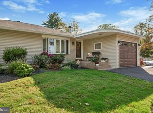 603 Winding Rd, Hatboro, PA 19040