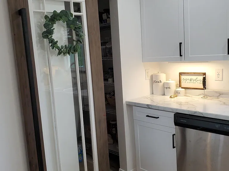 4740 Huron Ave — Photo 7