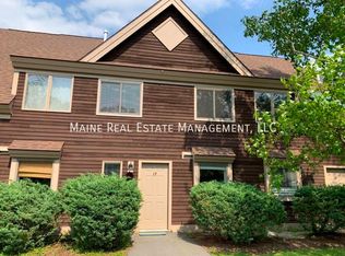 3 Hubbard Farms Rd APT 17, Orono, ME 04473