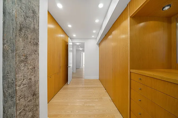 Rented by Compass | media 23