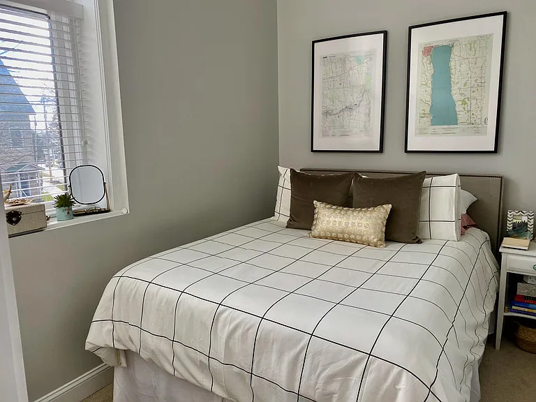 77 Van Dam St #201 — Photo 17