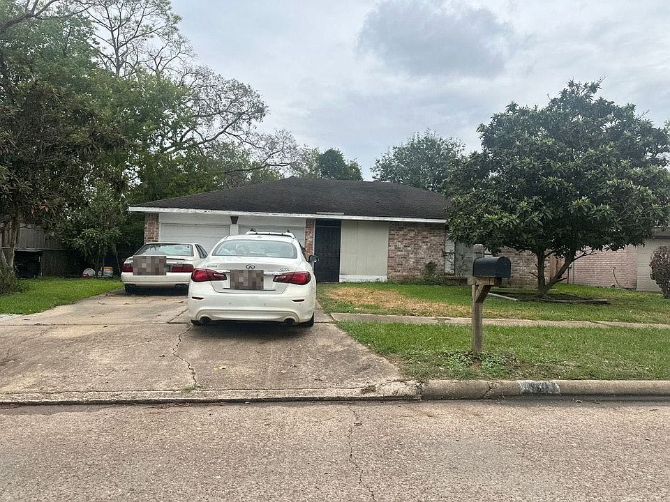 1st image of 9907 Leawood Blvd