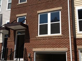 42640 New Dawn Ter, Ashburn, VA 20148