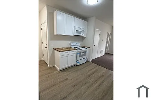 474 3rd St #2 Photo 1