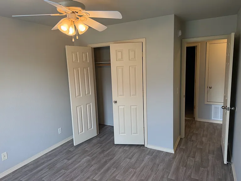 720 Appleridge Dr — Photo 8
