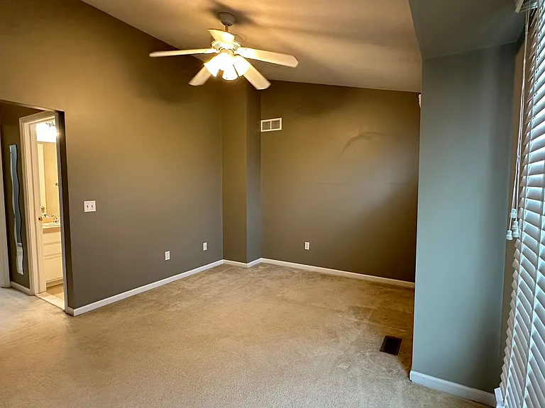 5555 Woodruff Shore Dr — Photo 31