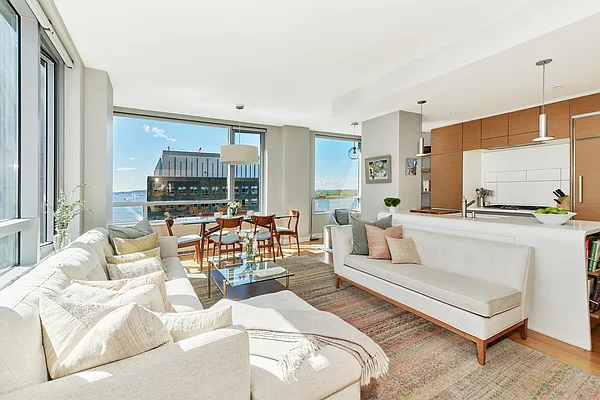 Sold by Compass | media 1