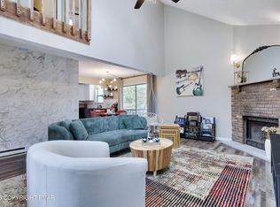 8191 Elk Ct, Tobyhanna, PA 18466