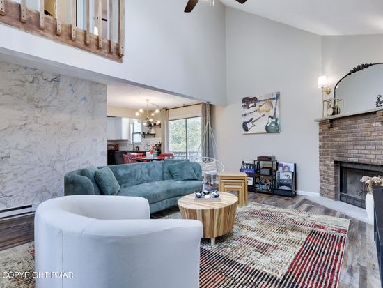 8191 Elk Ct, Tobyhanna, PA 18466