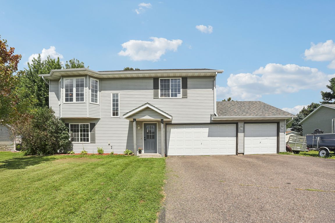 Johnson Pkwy-S2108-001.jpg